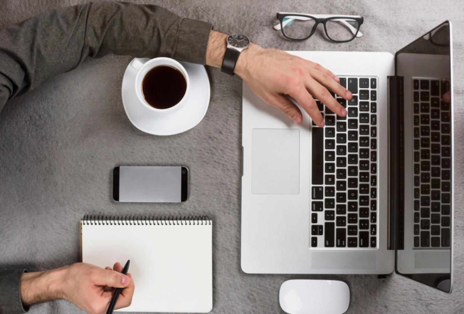 Analyse financière collaborative chez eraukarynexoso